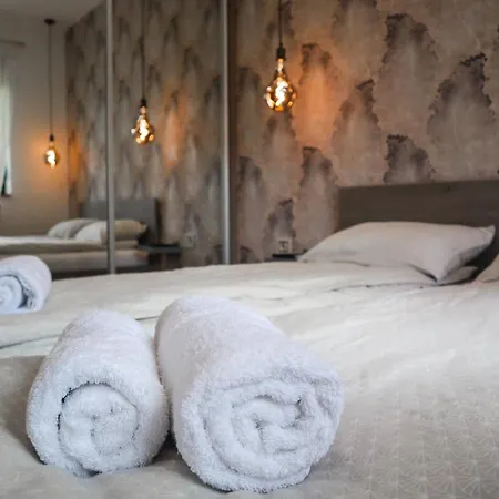 Holiday, Leonardo Vi