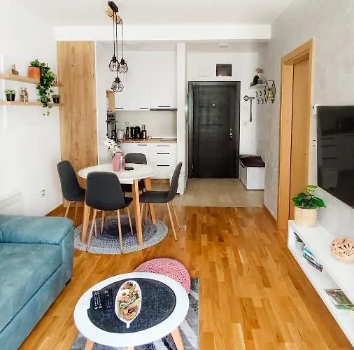 Holiday, Leonardo Vi Zlatibor