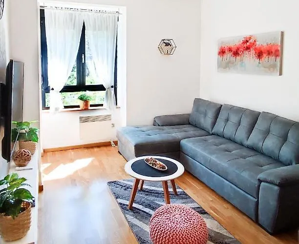 Apartment Holiday, Leonardo Vi